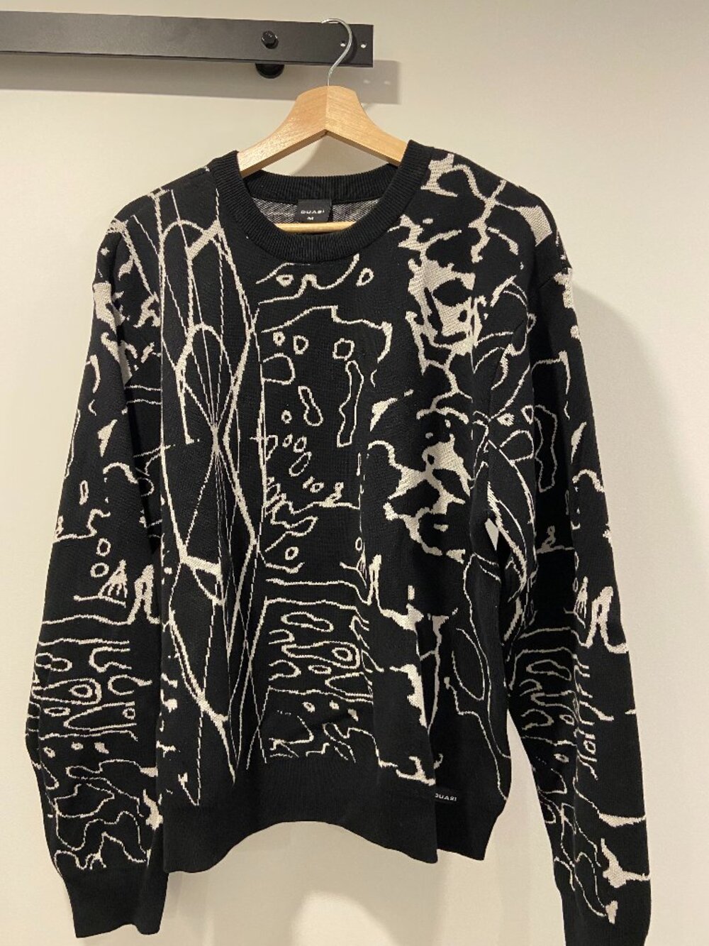 Quasi Proxy Sweater - Black